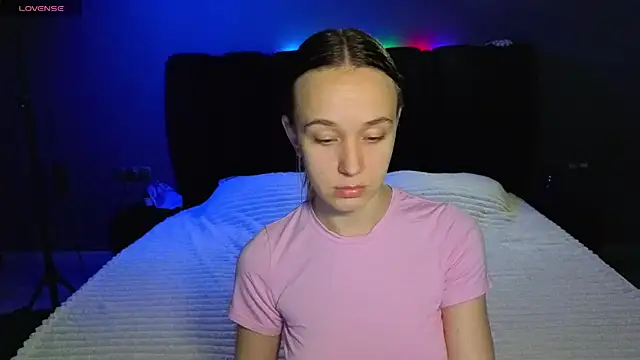 SexyCocobutt online show from April 18, 2026, 1:15 pm