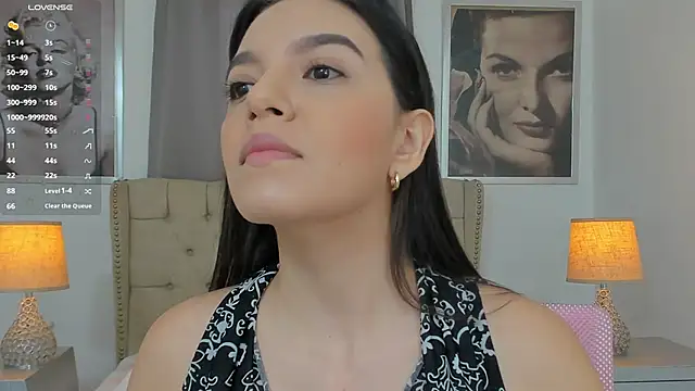 Snapshot of Beautyari_ chatting on January 8, 2025, 11:43 am Beautyari online show from January 8, 2025, 11:43 am
