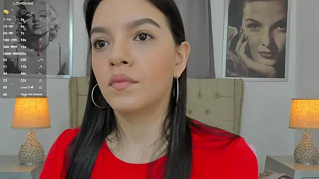 Snapshot of Beautyari_ chatting on January 10, 2025, 12:04 pm Beautyari online show from January 10, 2025, 12:04 pm