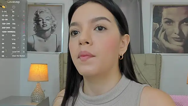 Snapshot of Beautyari_ chatting on January 17, 2025, 11:59 am Beautyari online show from January 17, 2025, 11:59 am
