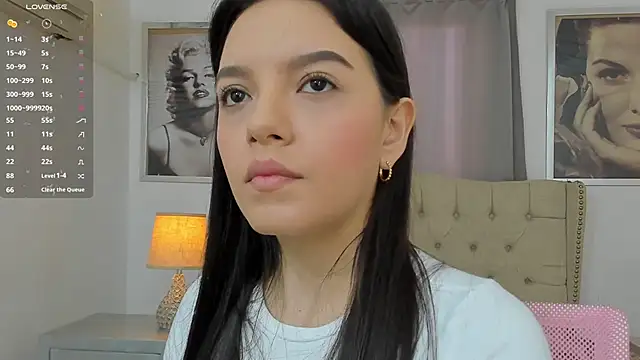 Snapshot of Beautyari_ chatting on January 18, 2025, 12:04 pm Beautyari online show from January 18, 2025, 12:04 pm
