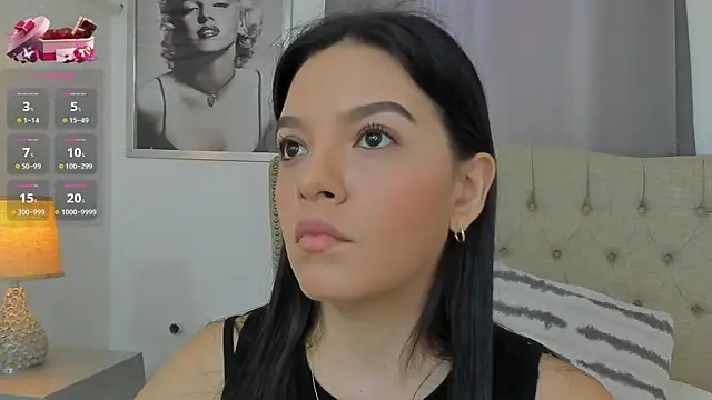 Snapshot of Beautyari_ chatting on February 13, 2025, 12:21 pm Beautyari online show from February 13, 2025, 12:21 pm
