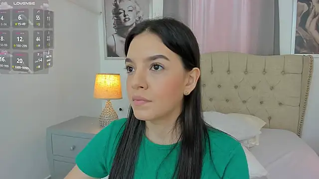 Snapshot of Beautyari_ chatting on March 18, 2025, 12:14 pm Beautyari online show from March 18, 2025, 12:14 pm