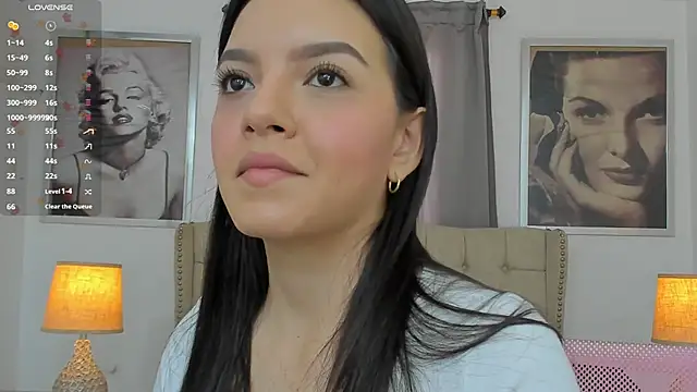 Snapshot of Beautyari_ chatting on November 14, 2025, 12:15 pm Beautyari online show from November 14, 2025, 12:15 pm