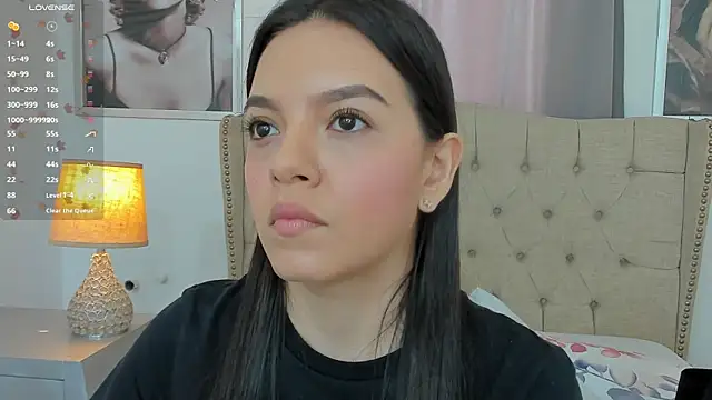 Snapshot of Beautyari_ chatting on November 17, 2025, 12:33 pm Beautyari online show from November 17, 2025, 12:33 pm