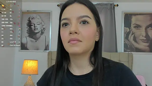 Snapshot of Beautyari_ chatting on November 25, 2025, 12:16 pm Beautyari online show from November 25, 2025, 12:16 pm