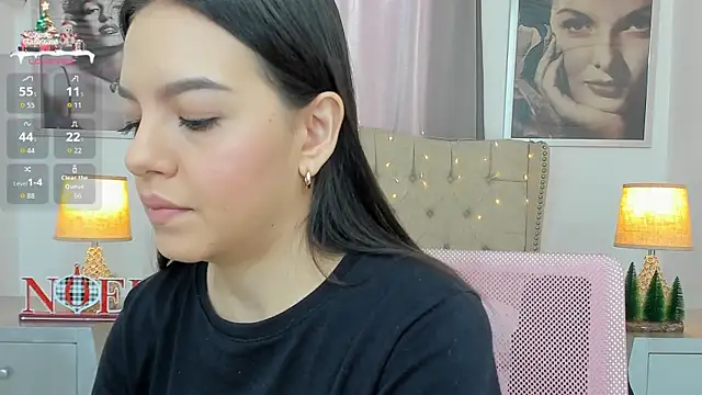 Snapshot of Beautyari_ chatting on December 2, 2025, 12:10 pm Beautyari online show from December 2, 2025, 12:10 pm