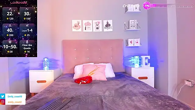 EmilyCoast-1 online show from February 4, 2026, 7:42 pm