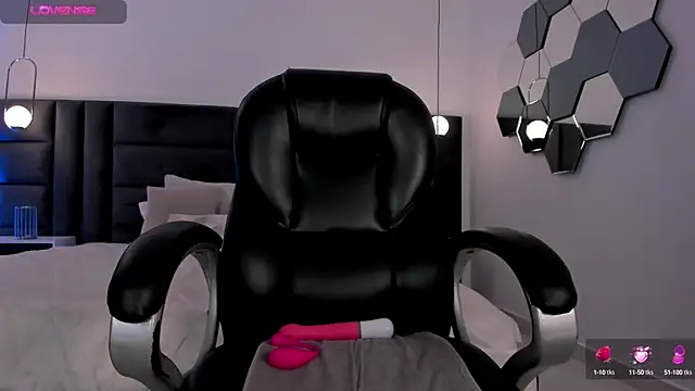 Snapshot of JennaOlsonX chatting on February 2, 2025, 12:40 am JennaOlsonX online show from February 2, 2025, 12:40 am