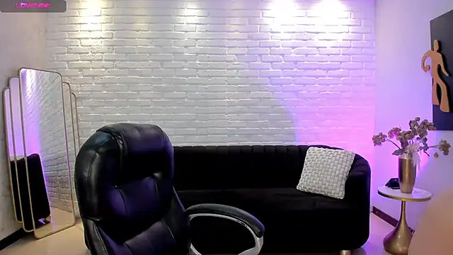 Snapshot of JennaOlsonX chatting on February 27, 2025, 3:05 pm JennaOlsonX online show from February 27, 2025, 3:05 pm