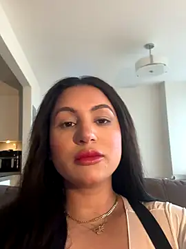 MeghanXO online show from October 31, 2025, 1:45 pm