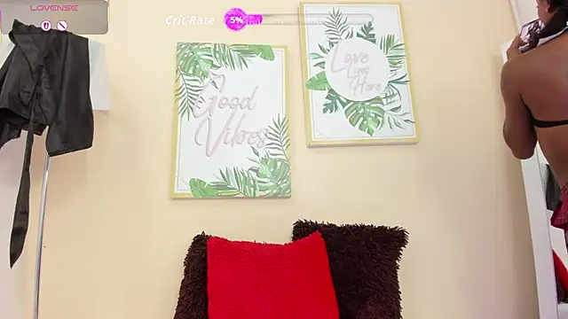 Snapshot of pameela_brown chatting on October 16, 2025, 10:33 pm pameela brown online show from October 16, 2025, 10:33 pm