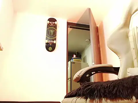 xxxtreme master7 online show from April 9, 2026, 12:43 am