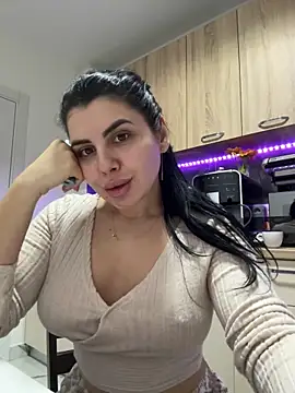 Scarlett-Dream online show from February 12, 2026, 5:13 am