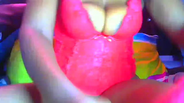 Snapshot of Queenofthenightx chatting on February 6, 2026, 4:50 am Queenofthenightx online show from February 6, 2026, 4:50 am