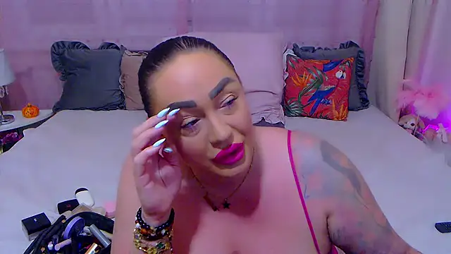 BustyVicky online show from September 27, 2025, 9:53 pm