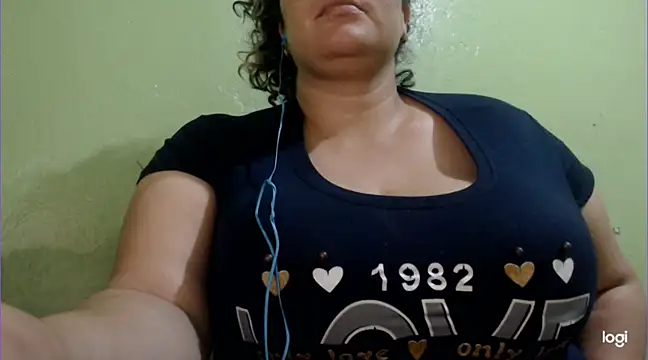 Snapshot of Kosem4 chatting on February 8, 2025, 5:40 am Kosem4 online show from February 8, 2025, 5:40 am