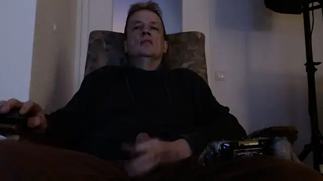 Cordt27 online show from October 7, 2025, 5:43 pm