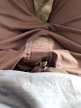 Snapshot of Elixire1 chatting on September 22, 2025, 3:36 pm Elixire1 online show from September 22, 2025, 3:36 pm