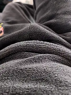 Snapshot of Elixire1 chatting on October 21, 2025, 9:10 am Elixire1 online show from October 21, 2025, 9:10 am