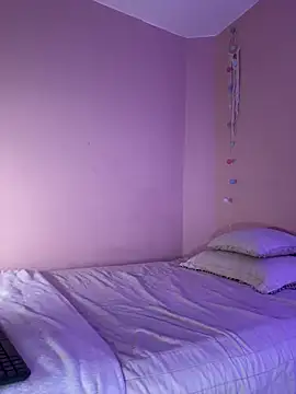 GabriSaenz online show from December 8, 2024, 8:47 pm