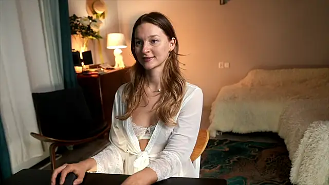 Snapshot of Special___ chatting on March 14, 2025, 7:23 pm Special    online show from March 14, 2025, 7:23 pm