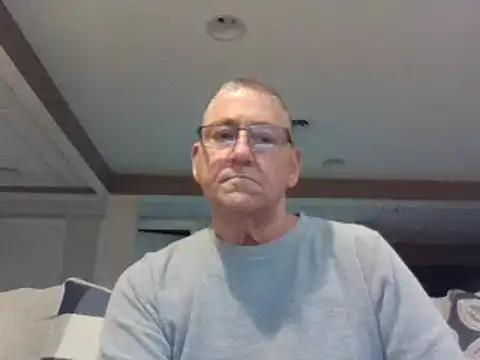 Snapshot of takeitall101 chatting on January 6, 2025, 6:14 am takeitall101 online show from January 6, 2025, 6:14 am