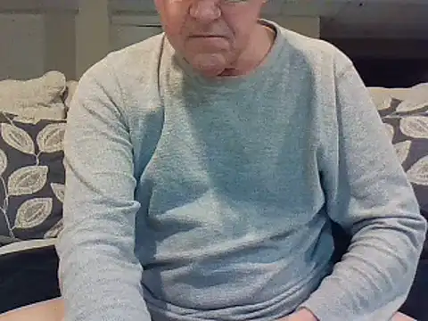 Snapshot of takeitall101 chatting on February 22, 2025, 9:12 am takeitall101 online show from February 22, 2025, 9:12 am