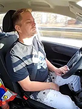 Trucker Hunter online show from January 19, 2025, 12:06 pm