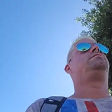 Trucker Hunter online show from January 9, 2026, 12:30 pm