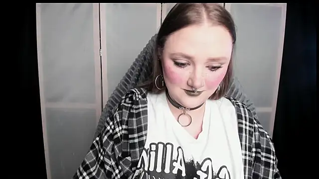 YourDyingBride online show from April 15, 2026, 4:52 am