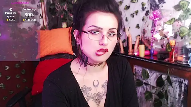 demon ssofy online show from May 19, 2026, 9:10 pm