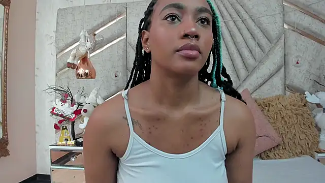 AgataRinaldi online show from December 17, 2025, 9:43 pm