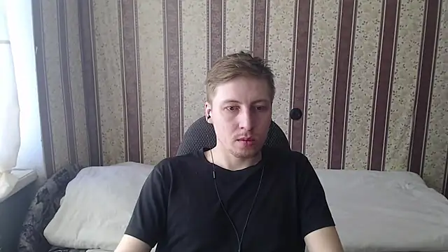 darienlarge online show from March 21, 2025, 2:29 pm