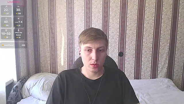 darienlarge online show from March 22, 2025, 3:42 pm