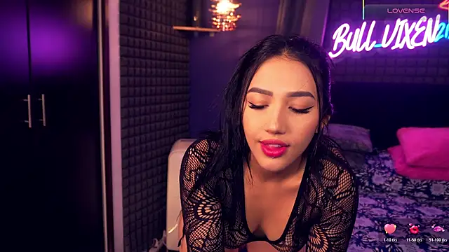 bull vixen2001 online show from November 16, 2025, 9:48 am