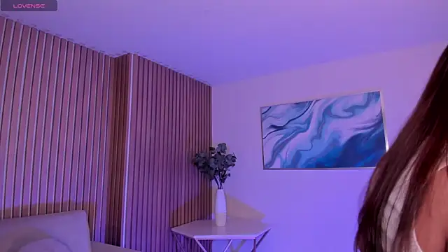 Snapshot of ErikaBenz_ chatting on February 7, 2026, 12:31 pm ErikaBenz online show from February 7, 2026, 12:31 pm