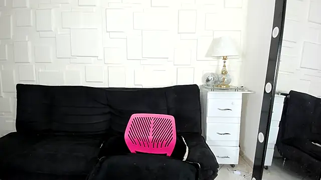 dollpamela online show from January 5, 2025, 11:33 pm