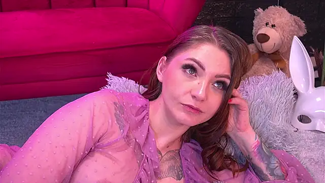 ScarlettQuate online show from December 17, 2024, 12:01 am