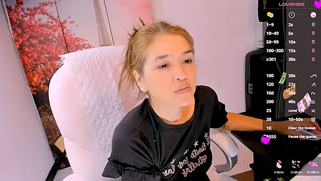 Snapshot of Salomesweet69 chatting on February 3, 2025, 9:18 pm Salomesweet69 online show from February 3, 2025, 9:18 pm