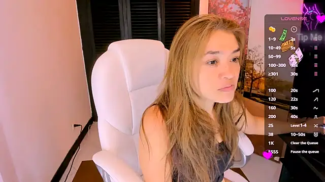 Snapshot of Salomesweet69 chatting on March 19, 2025, 2:46 pm Salomesweet69 online show from March 19, 2025, 2:46 pm