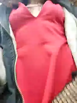 Snapshot of _Laary chatting on December 25, 2024, 8:07 pm  Laary online show from December 25, 2024, 8:07 pm