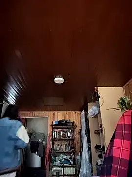 Snapshot of _Laary chatting on September 12, 2025, 8:53 pm  Laary online show from September 12, 2025, 8:53 pm