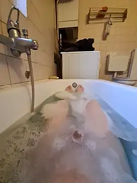 toeloverlive online show from December 16, 2024, 8:09 am