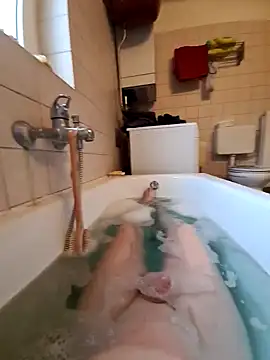 toeloverlive online show from January 7, 2025, 9:18 am