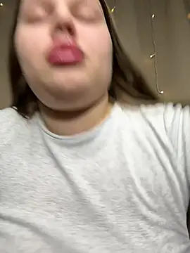 perfect sweety girl online show from February 13, 2026, 7:10 pm