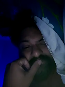 Snapshot of malluflash chatting on December 10, 2024, 10:05 pm malluflash online show from December 10, 2024, 10:05 pm