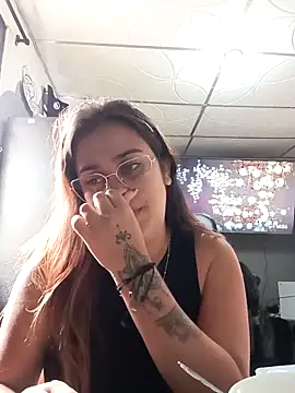 Snapshot of Latina_sexy1 chatting on January 31, 2026, 7:56 pm Latina sexy1 online show from January 31, 2026, 7:56 pm