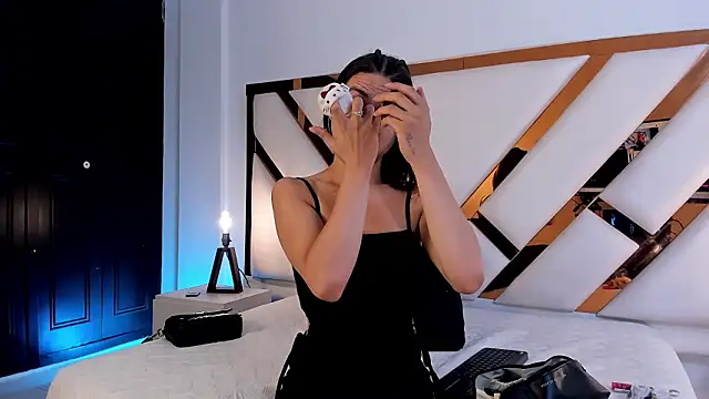 Aron cruz online show from March 4, 2026, 1:39 pm