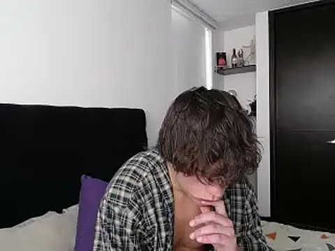 Santiago kiler online show from February 20, 2025, 9:42 pm